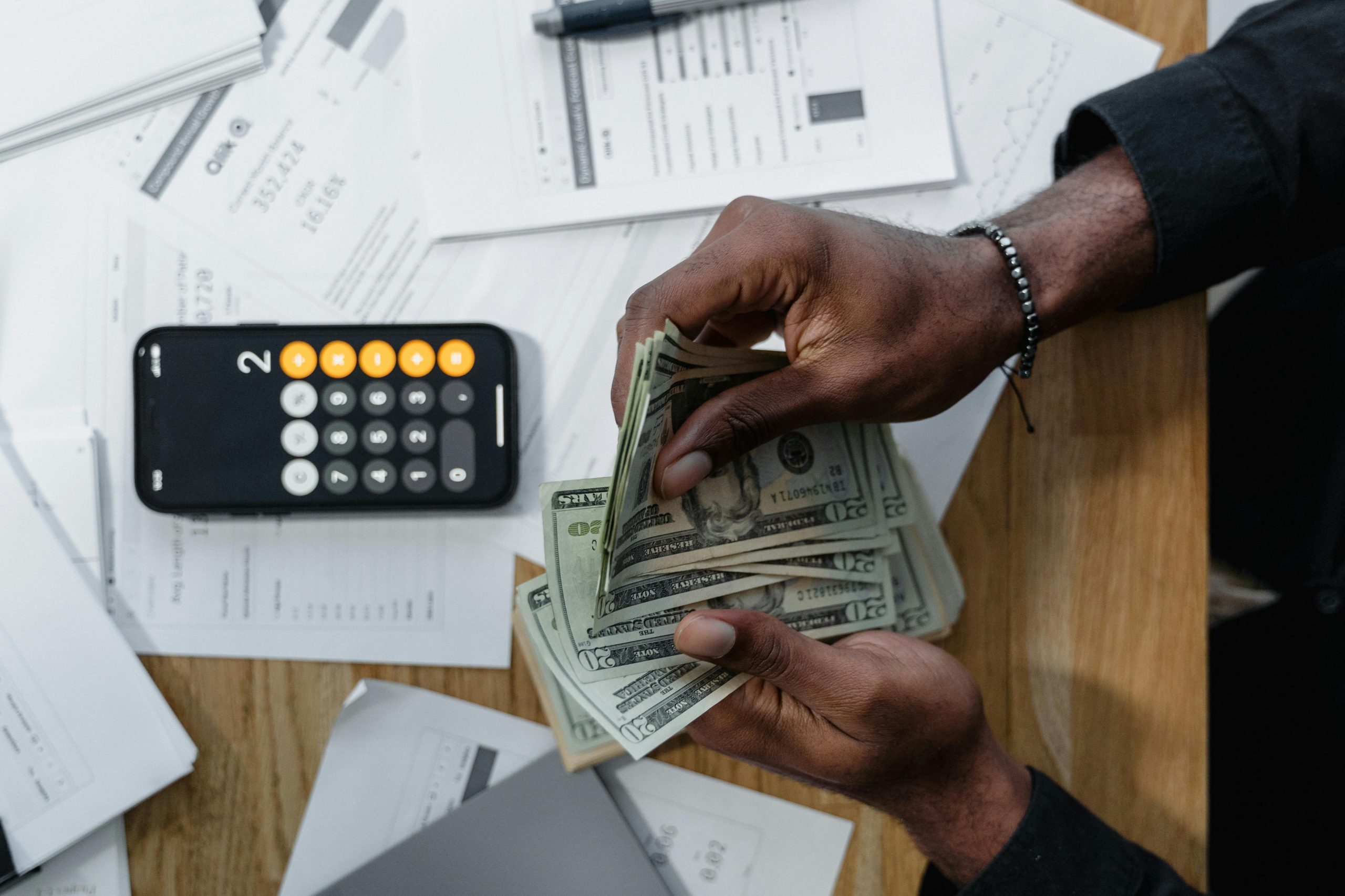 How to Manage Money Wisely: Smart Strategies for Every Budget