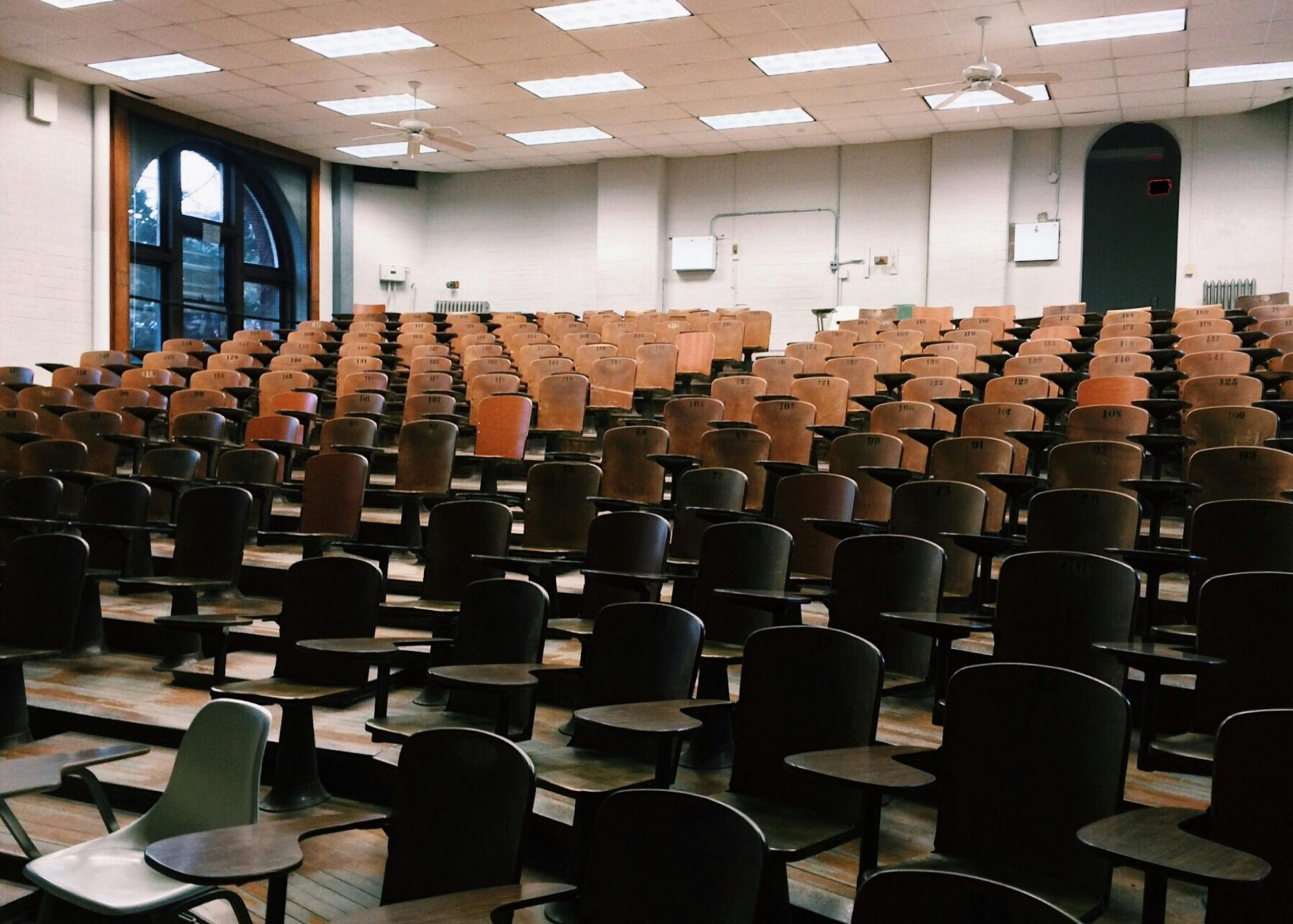 E-Learning vs. Traditional Learning: Which Path Leads to Faster Career Growth?